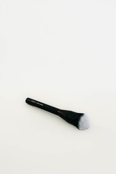 Inika Cheek Topper Brush