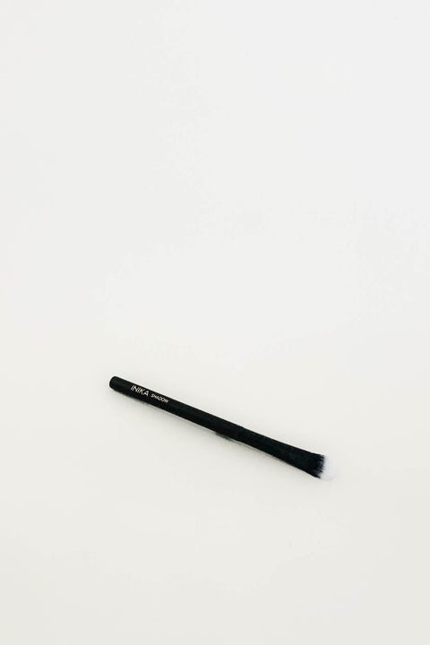 Inika Shadow Brush